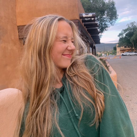 Meet your Posher, Avery - Picture 1 of 1